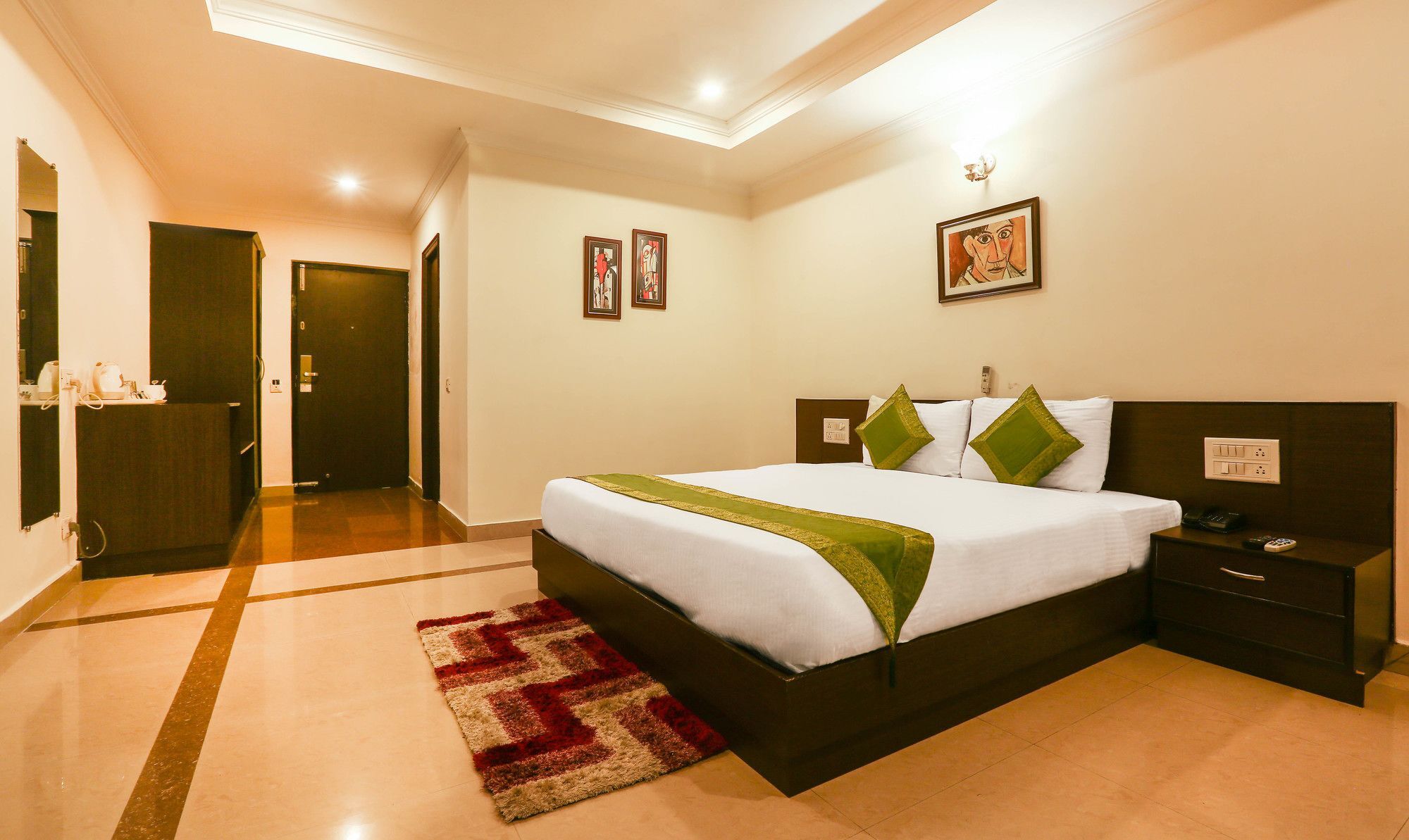 Treebo Trend Gk Conifer Hotel Dharamshala Exterior foto