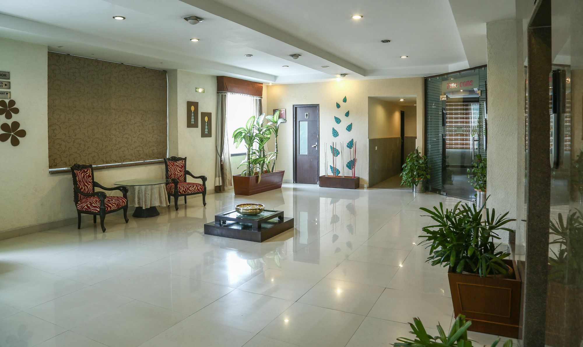 Treebo Trend Gk Conifer Hotel Dharamshala Exterior foto