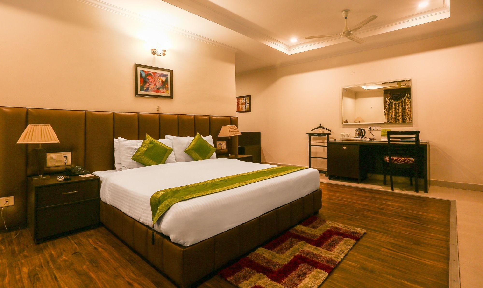 Treebo Trend Gk Conifer Hotel Dharamshala Exterior foto